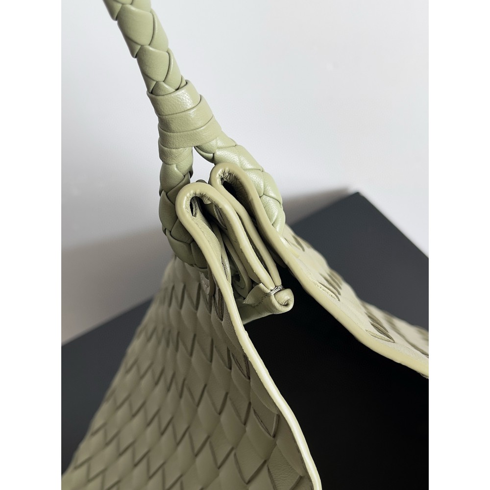 Bottega Veneta Large Parachute 30x26x20cm Bags