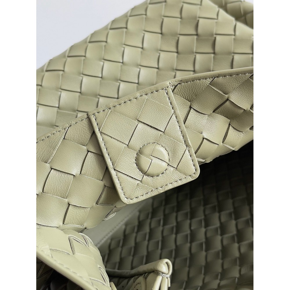 Bottega Veneta Large Parachute 30x26x20cm Bags