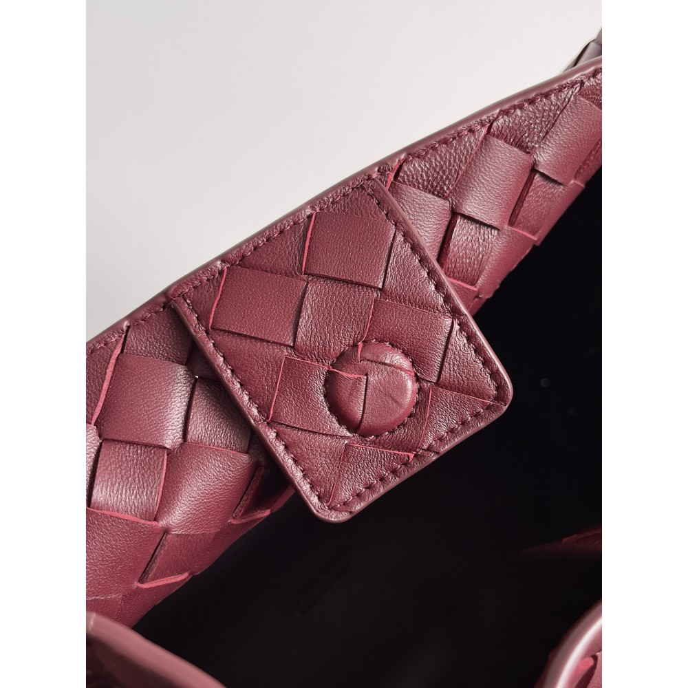 Bottega Veneta Large Parachute 30x26x20cm Bags