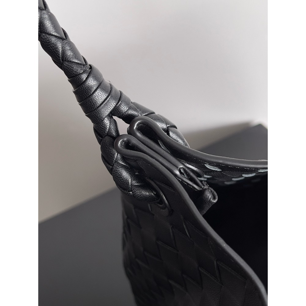 Bottega Veneta Large Parachute 30x26x20cm Bags