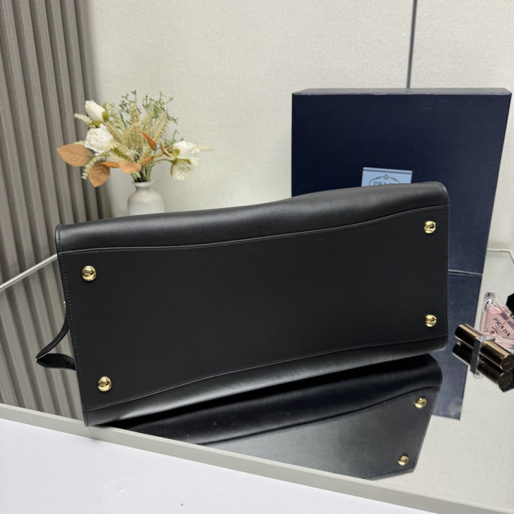 Prada Large leather tote bag with buckles 40x20x29cm Bags