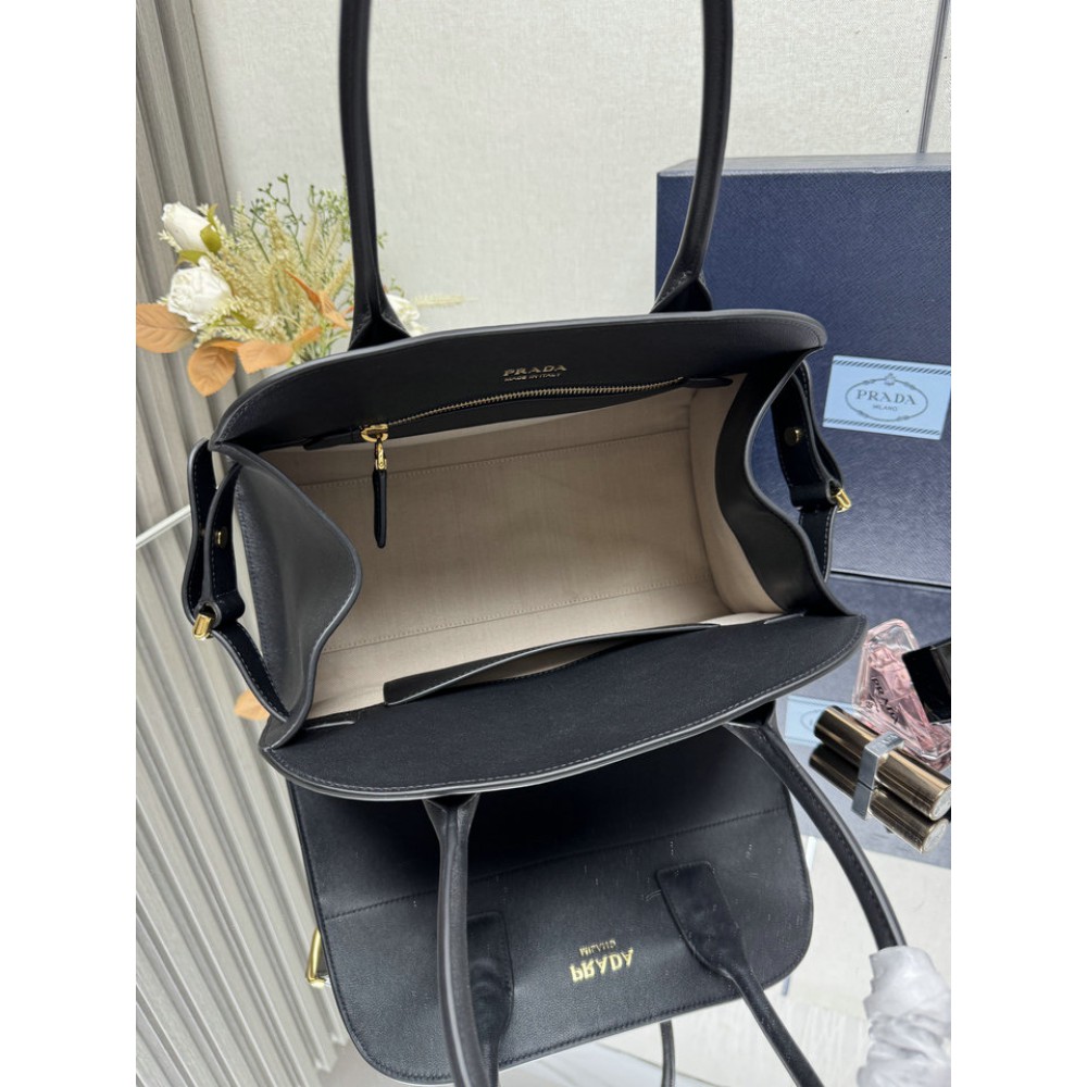 Prada Medium leather tote bag 35x25x18cm Bags
