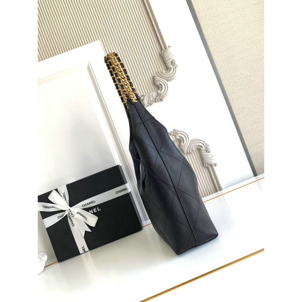 Chanel Large hobo bag 37x30x14cm Bags