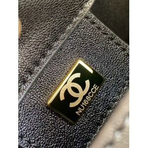 Chanel Large hobo bag 37x30x14cm Bags