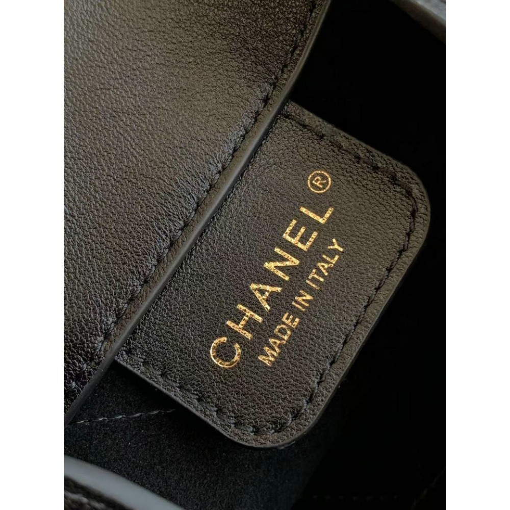 Chanel Large hobo bag 37x30x14cm Bags