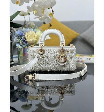 Dior Small Lady D-Joy Bag 22 x 12 x 6 cm
