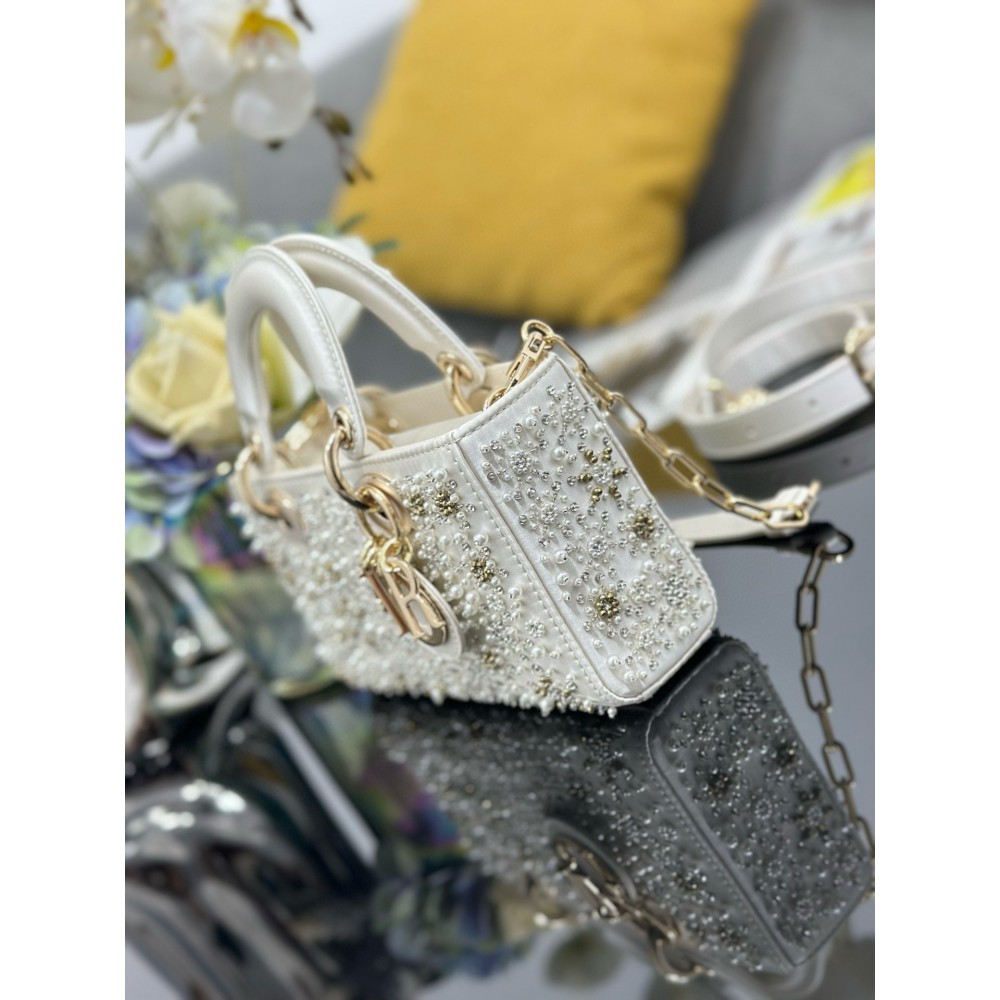 Dior Small Lady D-Joy Bag 22 x 12 x 6 cm Bags