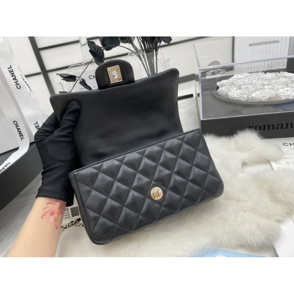 Chanel handle mini cf 20x12x6cm Bags