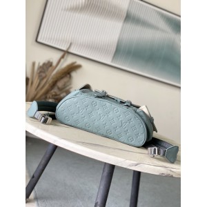 Lv Christopher MM M13863 38 x 44 x 12.5 cm 