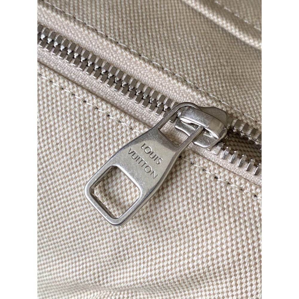 Lv Christopher MM M13863 38 x 44 x 12.5 cm 