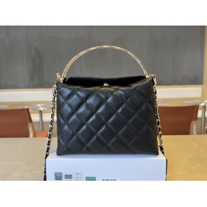 Chanel bucket pochette 19x14x7cm 