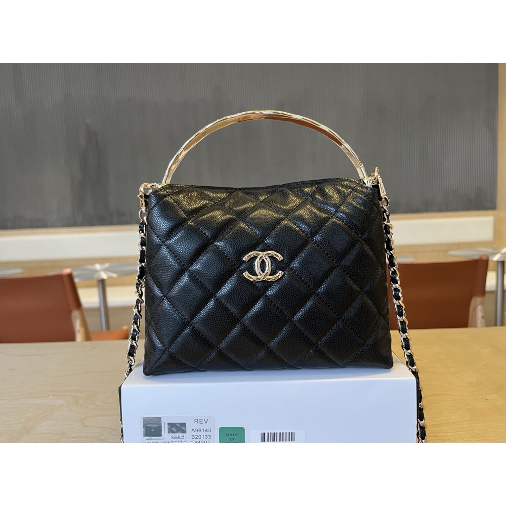 Chanel bucket pochette 19x14x7cm 
