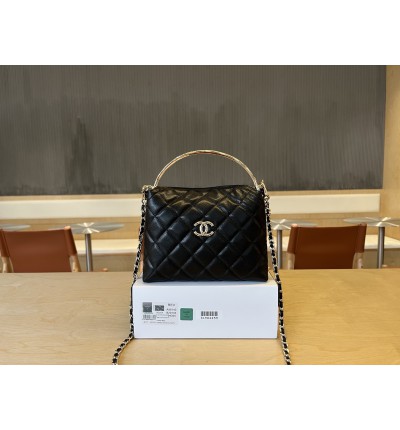 Chanel bucket pochette 19x14x7cm