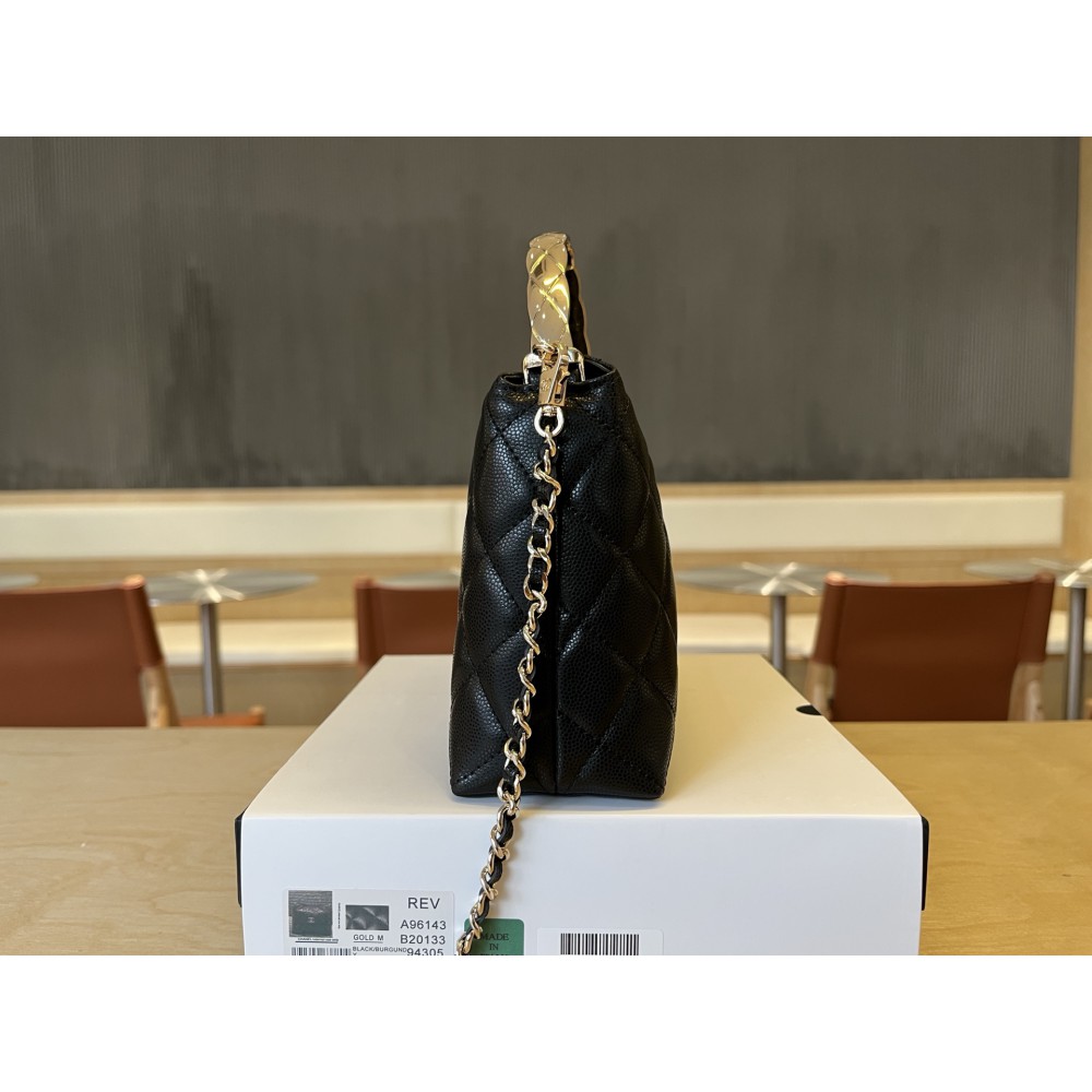 Chanel bucket pochette 19x14x7cm 