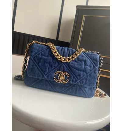 Chanel19 26x19cm denim