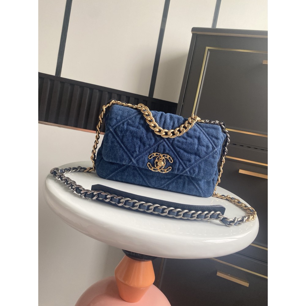 Chanel19 26x19cm denim Bags