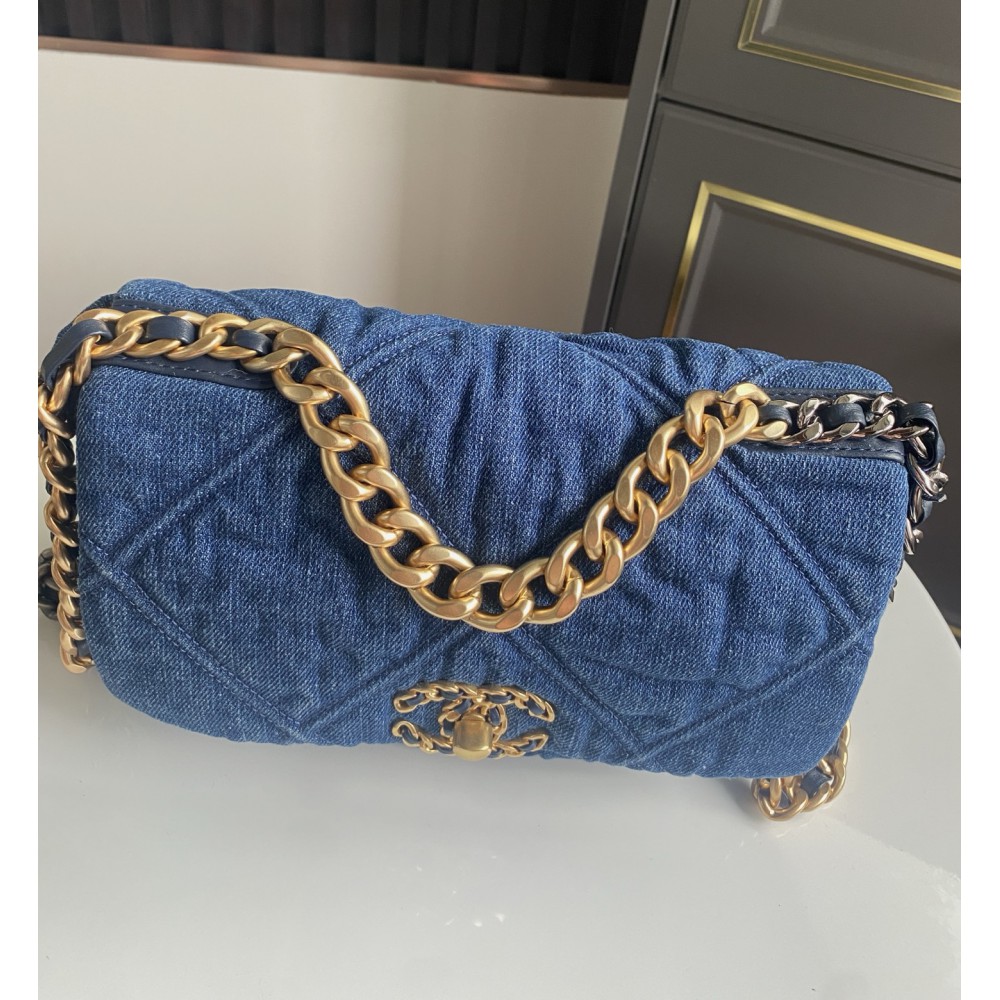Chanel19 26x19cm denim Bags