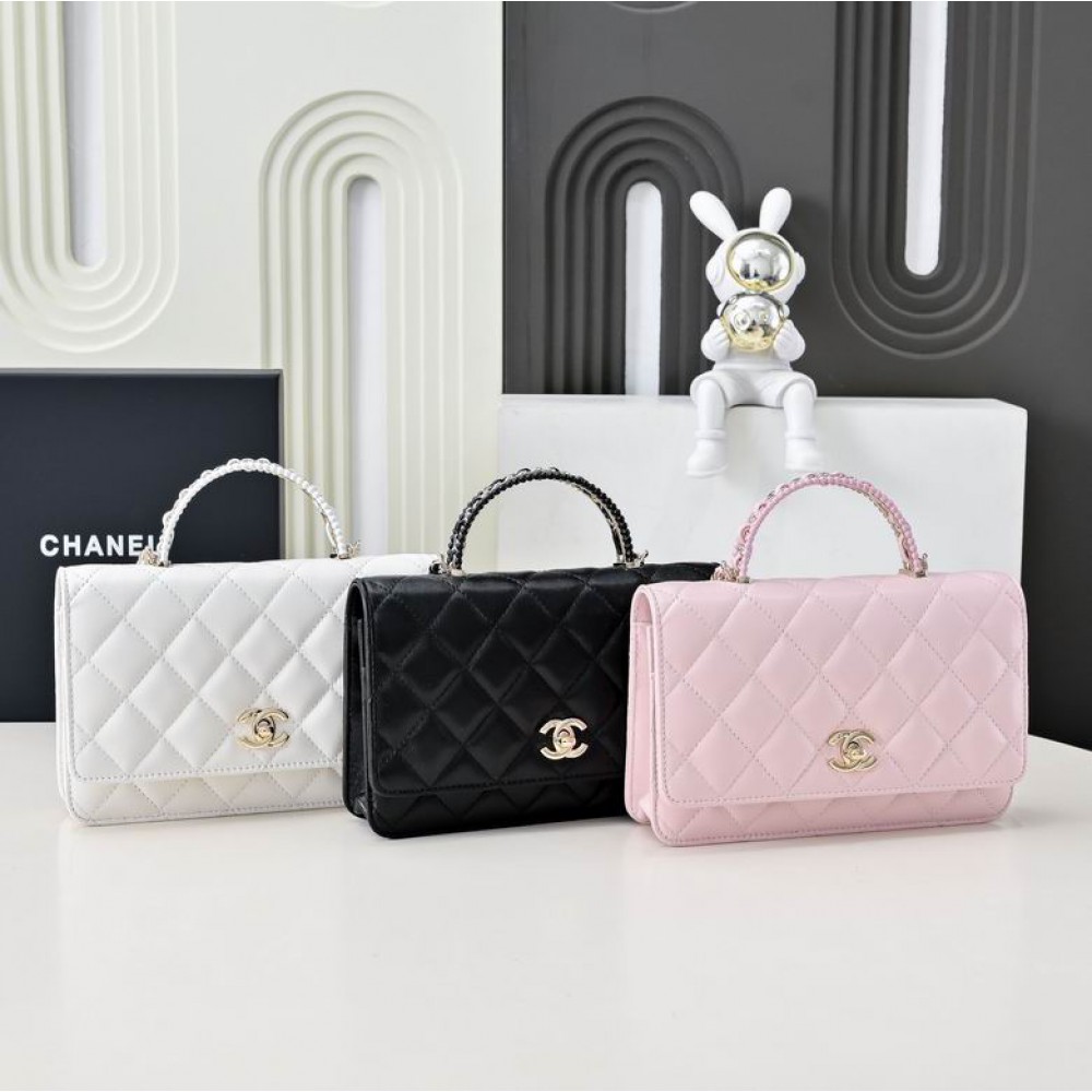 Chanel flap bag 2025 19x14cm Bags