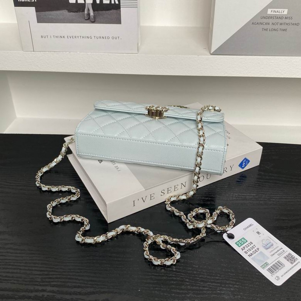Chanel flap bag mini 19x10.4.5cm Bags
