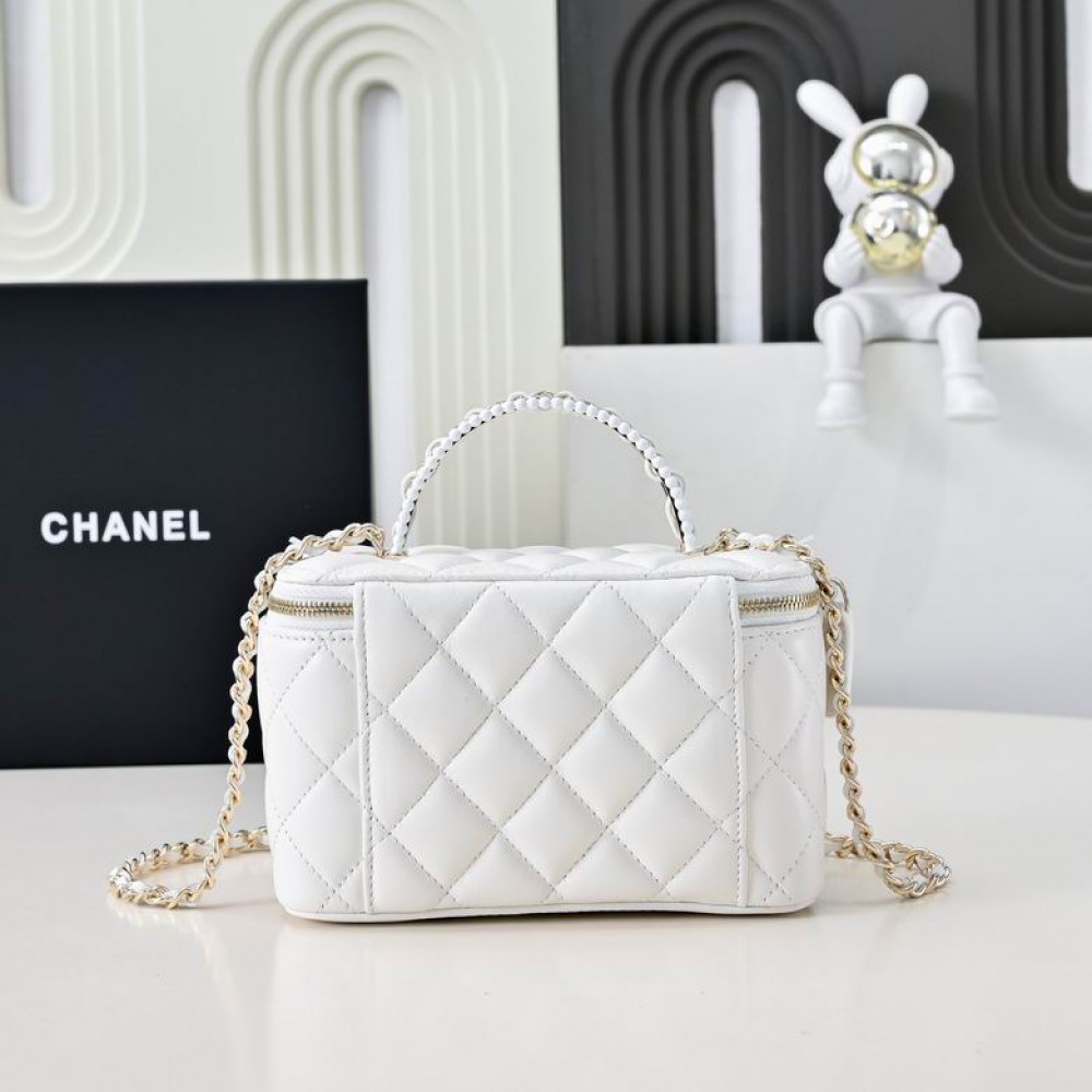 Chanel beauty bag 9.5x17x8cm Bags