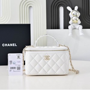 Chanel beauty bag 9.5x17x8cm Bags