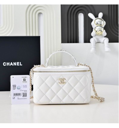 Chanel beauty bag 9.5x17x8cm