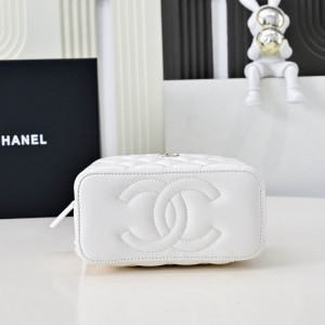 Chanel beauty bag 9.5x17x8cm Bags