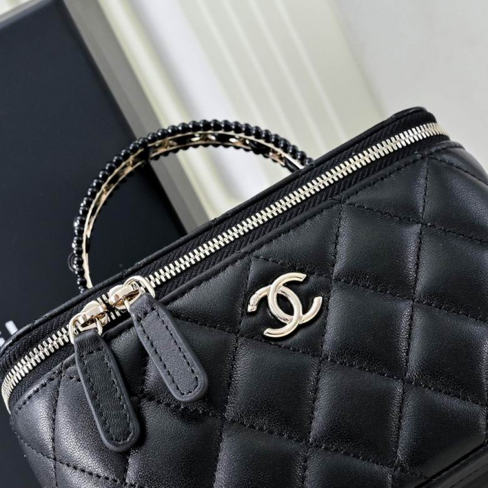 Chanel beauty bag 9.5x17x8cm Bags