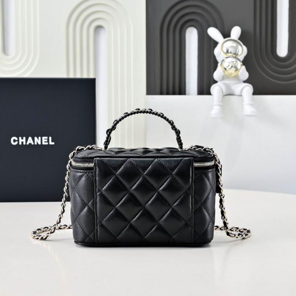Chanel beauty bag 9.5x17x8cm Bags