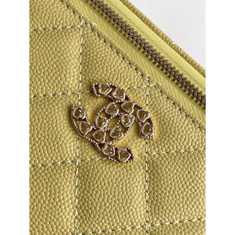 Chanel beauty bag 9.5x17x8cm Bags