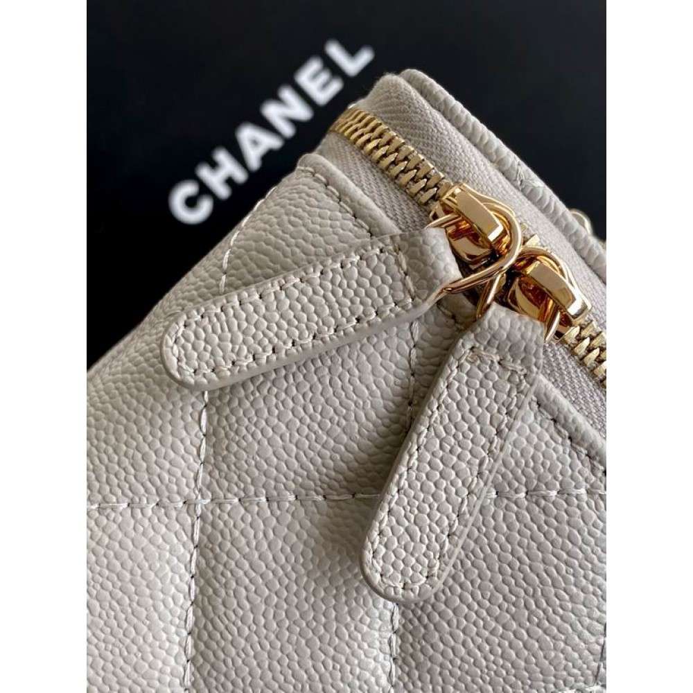 Chanel beauty bag 9.5x17x8cm Bags