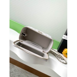 Chanel beauty bag 9.5x17x8cm Bags