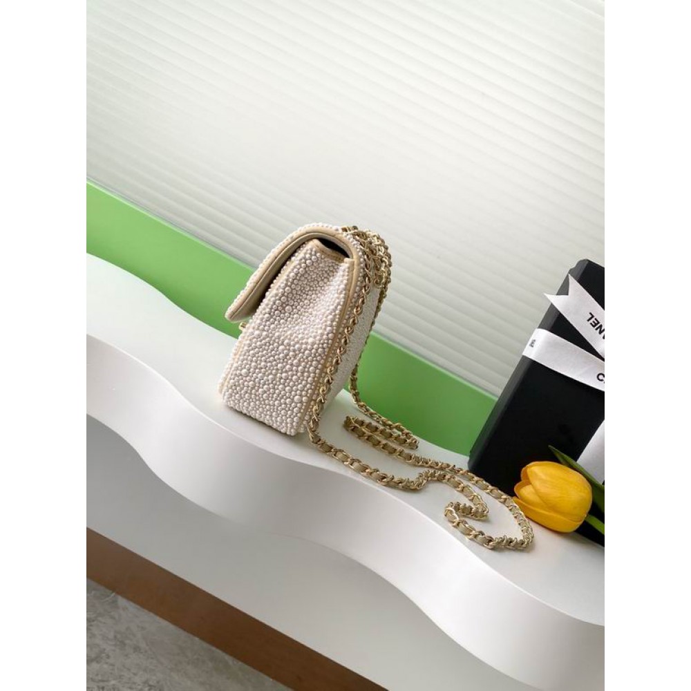 Chanel classic flap bag small size 20x14x8cm Bags