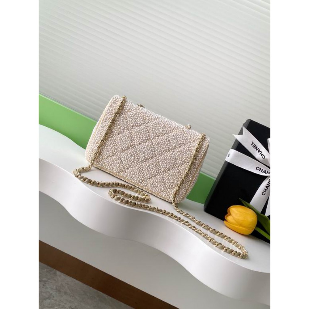 Chanel classic flap bag small size 20x14x8cm Bags