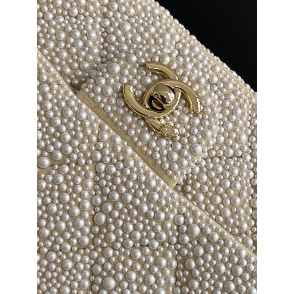 Chanel classic flap bag small size 20x14x8cm Bags