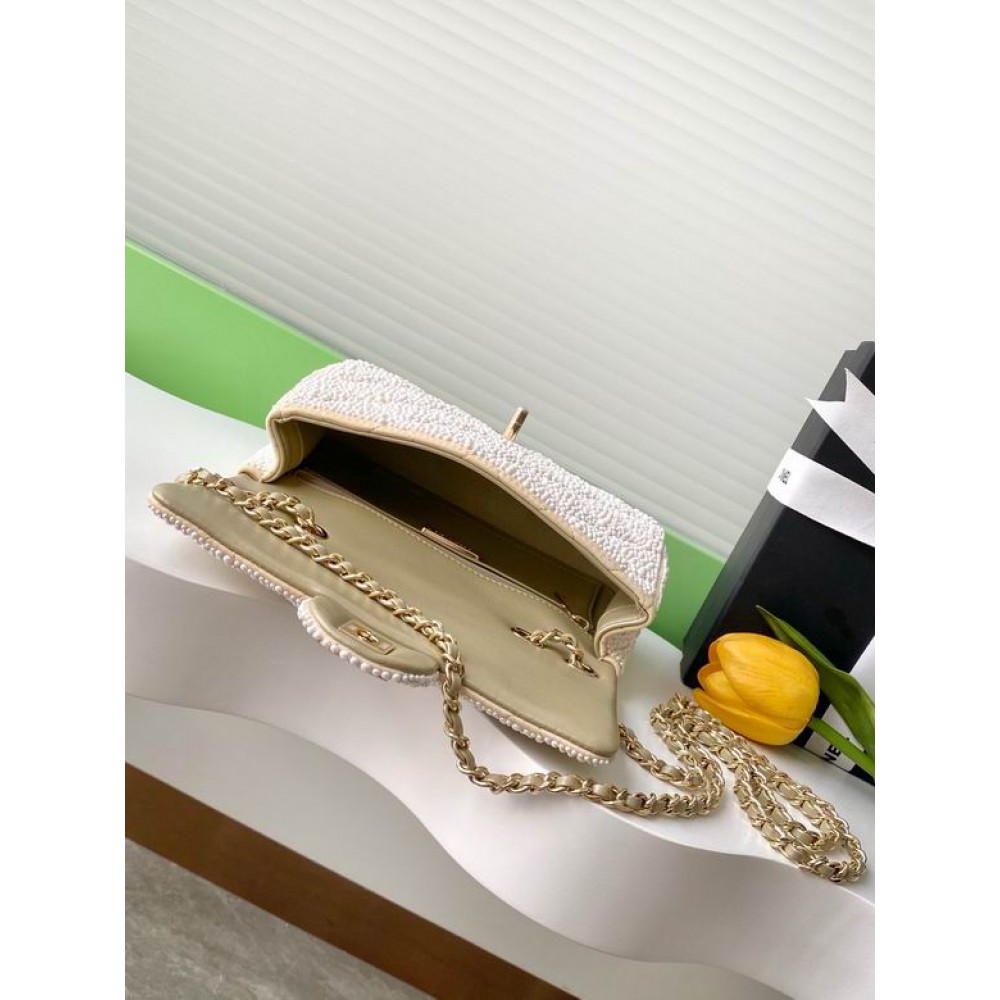 Chanel classic flap bag small size 20x14x8cm Bags