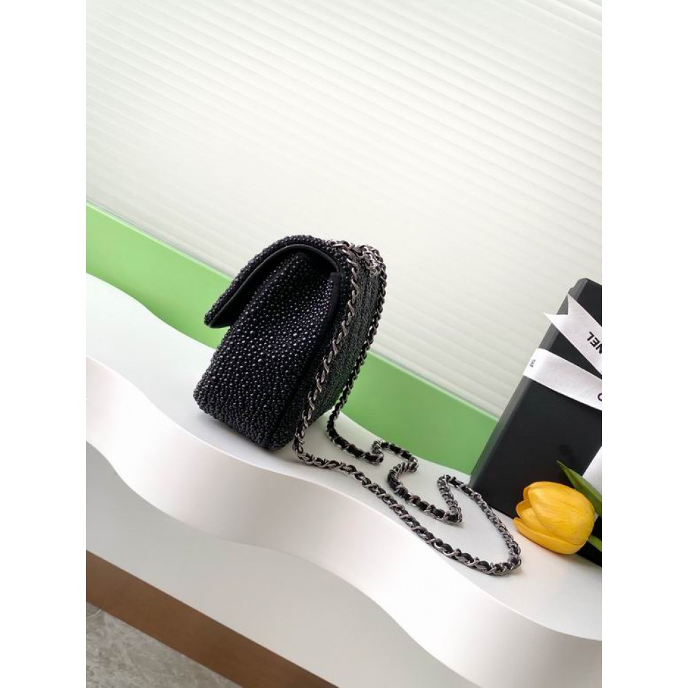 Chanel classic flap bag small size 20x14x8cm Bags