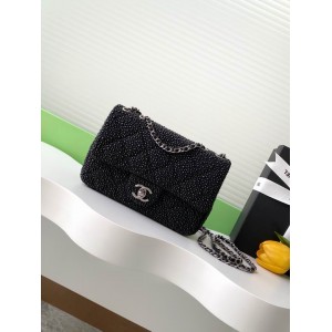 Chanel classic flap bag small size 20x14x8cm Bags