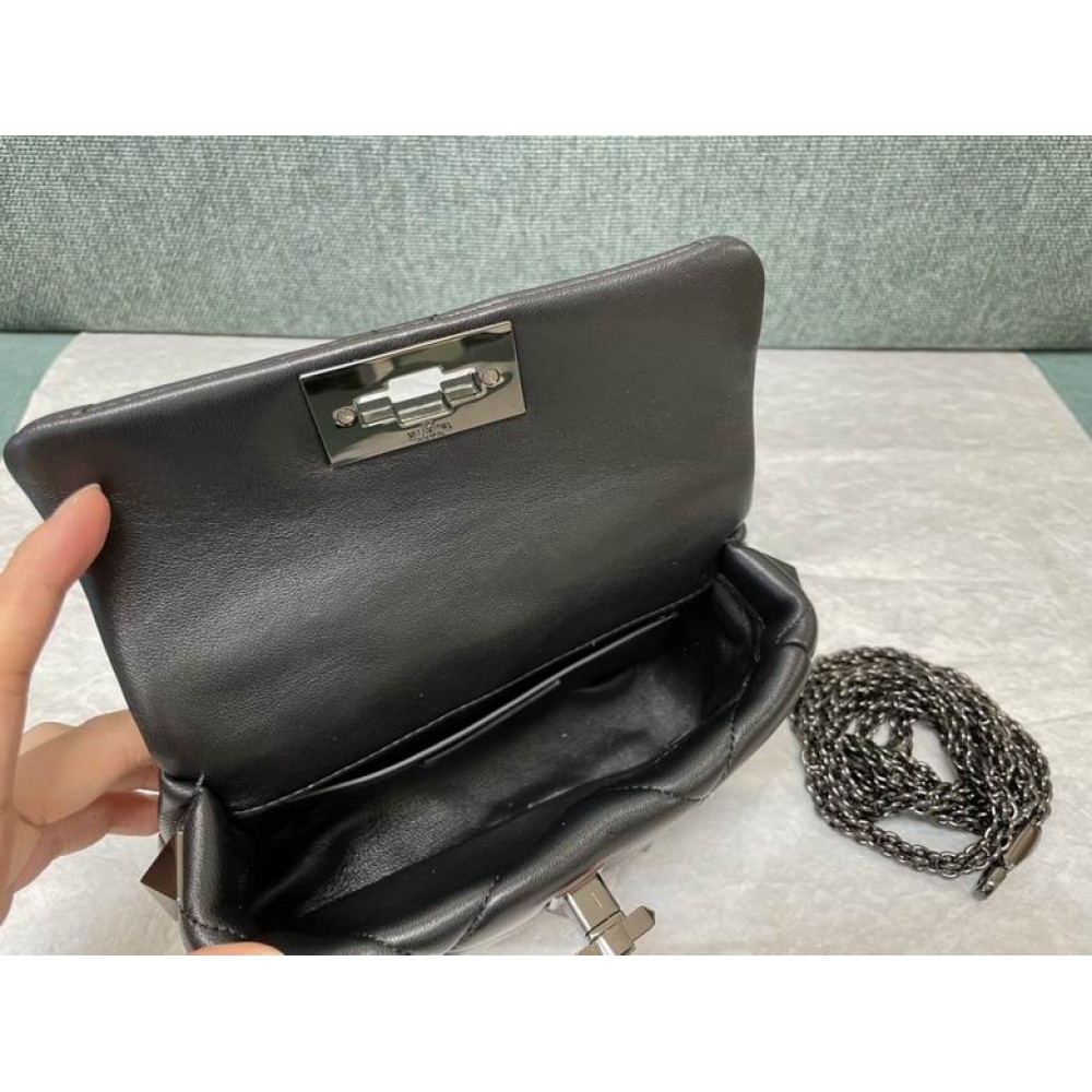 Valentino Roman stud bag 19x13cm  