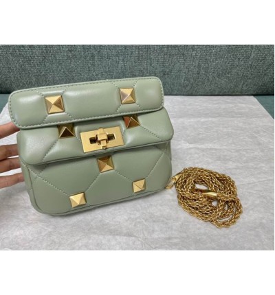 Valentino Roman stud bag 19x13cm 