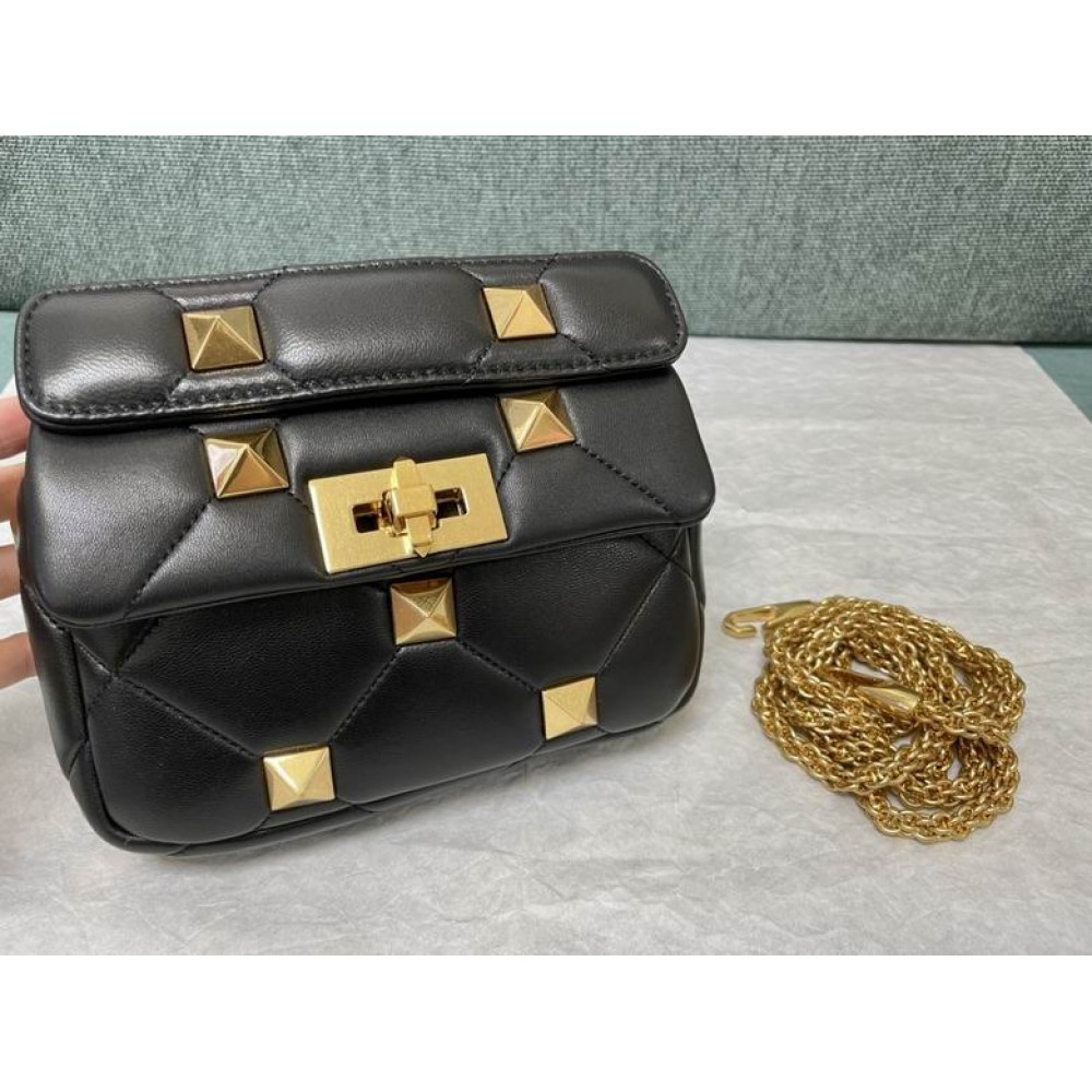 Valentino Roman stud bag 19x13cm  