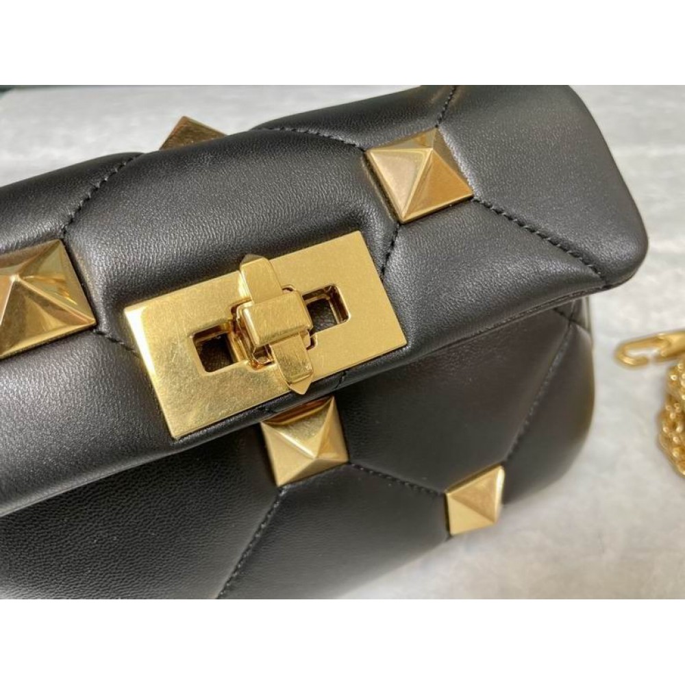 Valentino Roman stud bag 19x13cm  