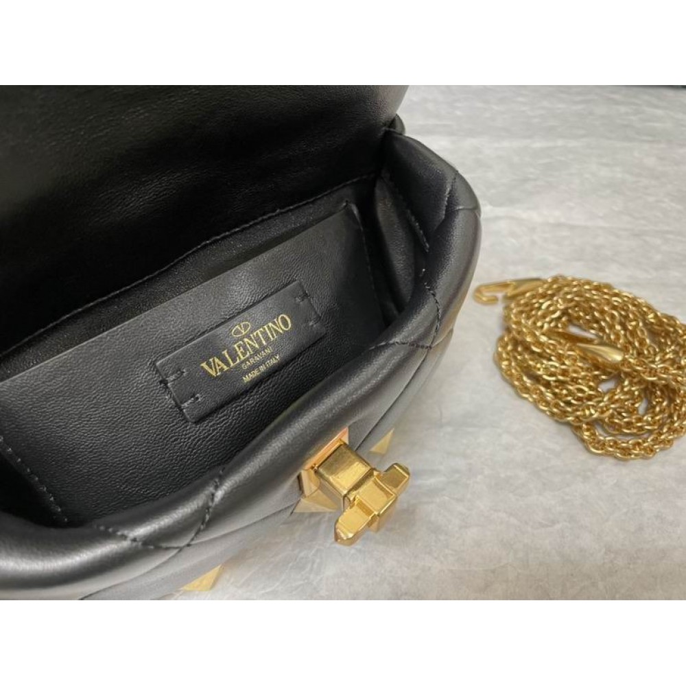 Valentino Roman stud bag 19x13cm  