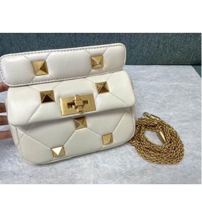 Valentino Roman stud bag 19x13cm 