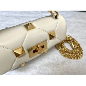 Valentino Roman stud bag 19x13cm  