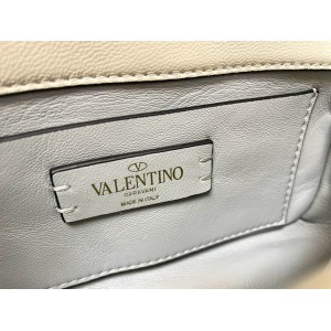 Valentino Roman stud bag 19x13cm  