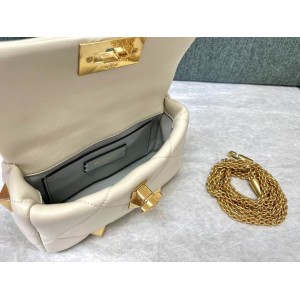 Valentino Roman stud bag 19x13cm  