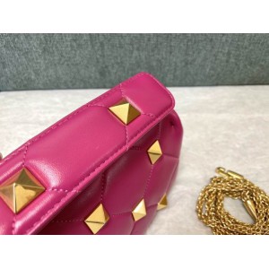 Valentino Roman stud bag 19x13cm  