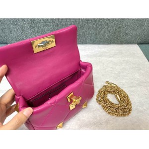 Valentino Roman stud bag 19x13cm  