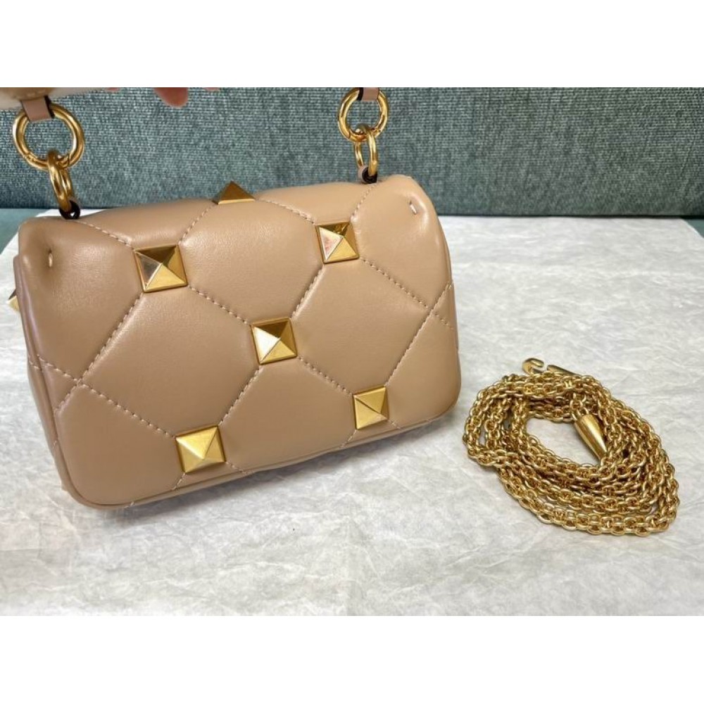 Valentino Roman stud bag 19x13cm  